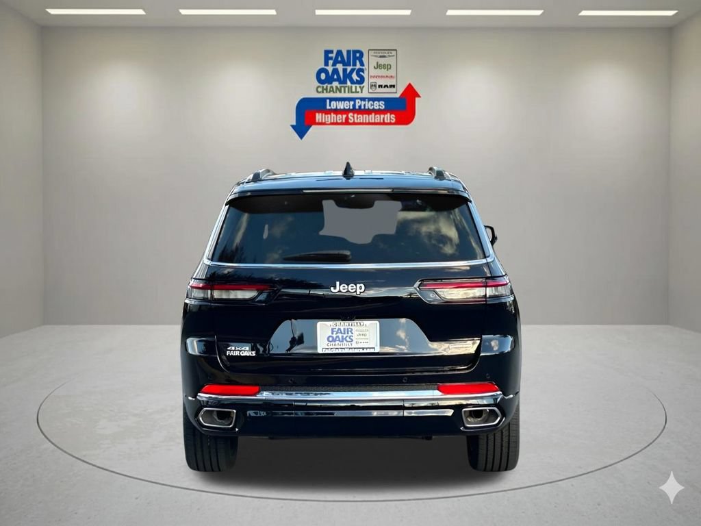 New 2025 Jeep Grand Cherokee L Overland w/ Advanced Protech Group III AWD/4WD image 9