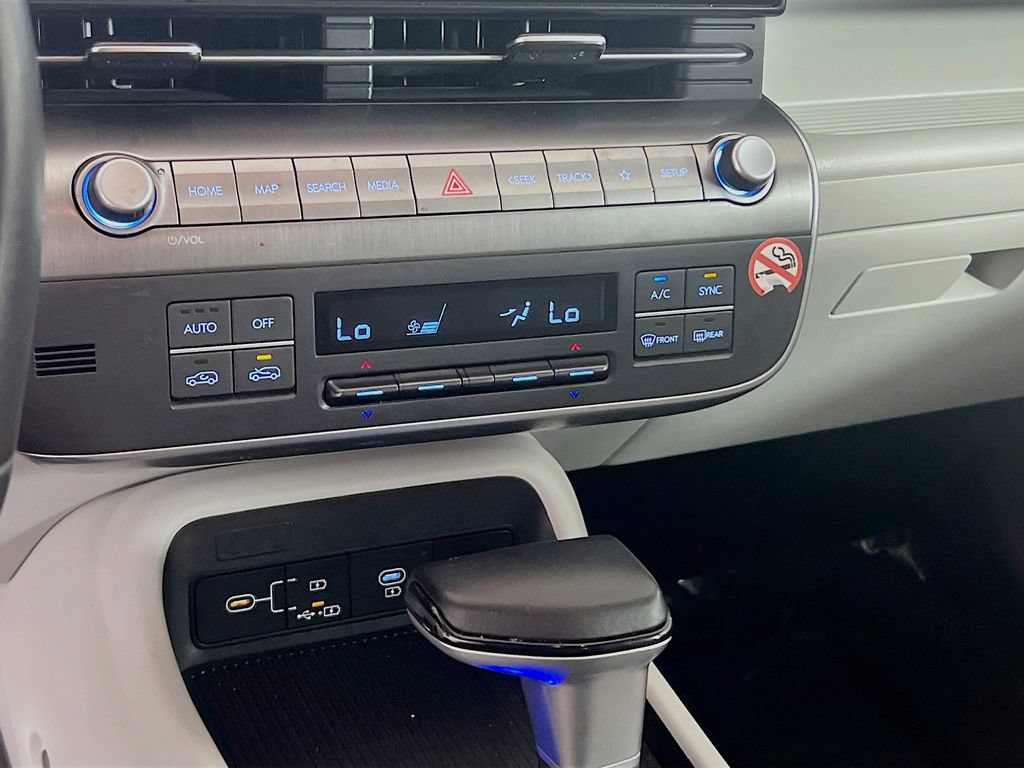 Used 2025 Hyundai Kona SEL AWD/4WD image 13