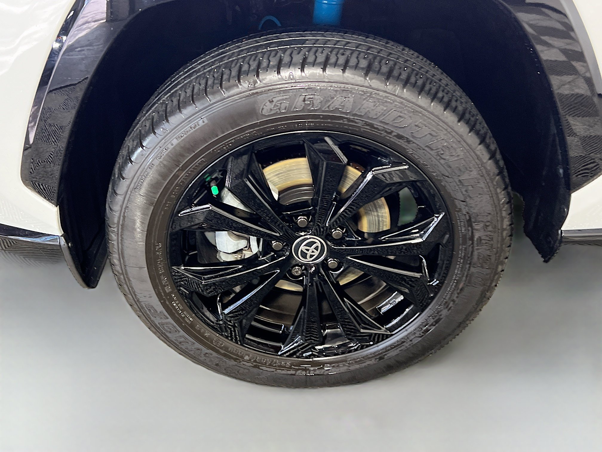 Used 2023 Toyota RAV4 XSE AWD/4WD image 14