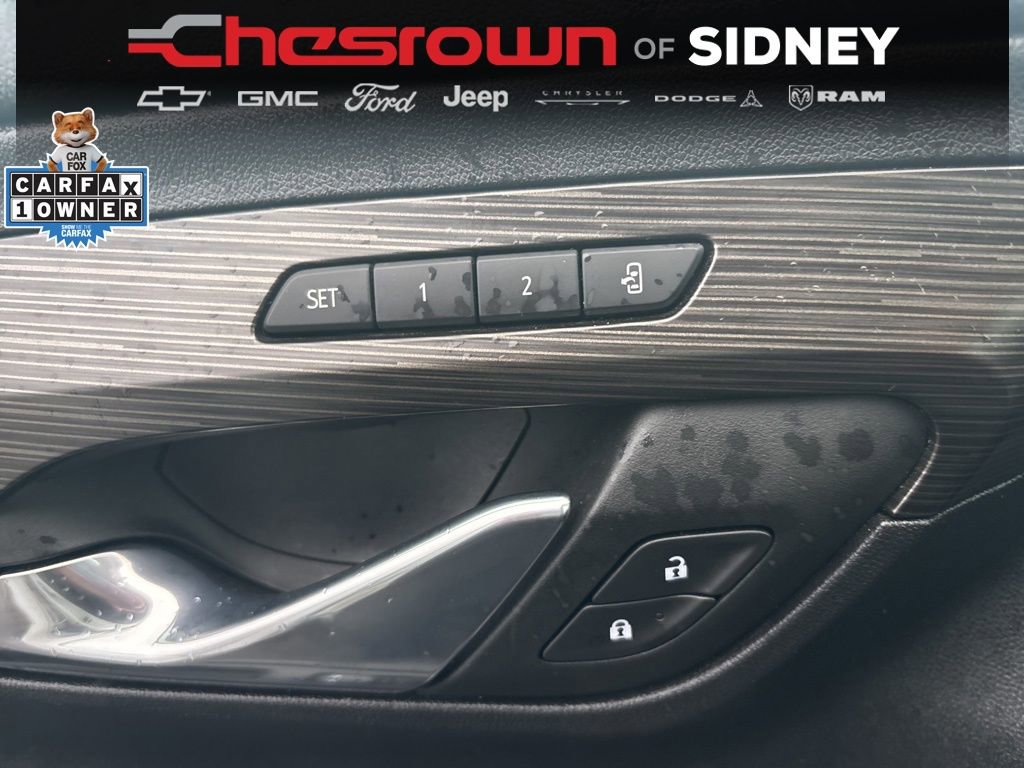 Used 2023 GMC Terrain SLT image 18