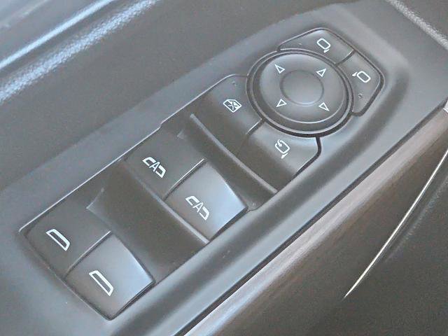 Certified 2021 GMC Sierra 1500 SLT w/ SLT Convenience Package image 20