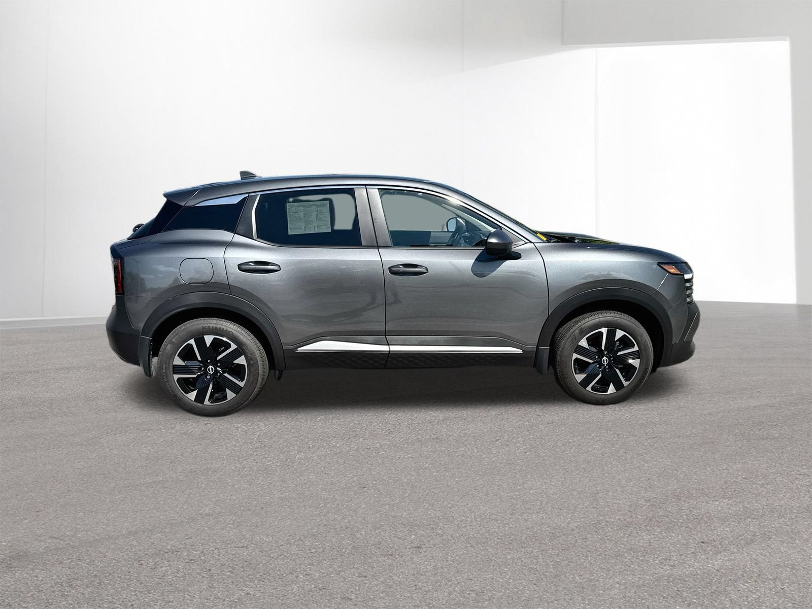 Certified 2025 Nissan Kicks SV AWD/4WD image 28