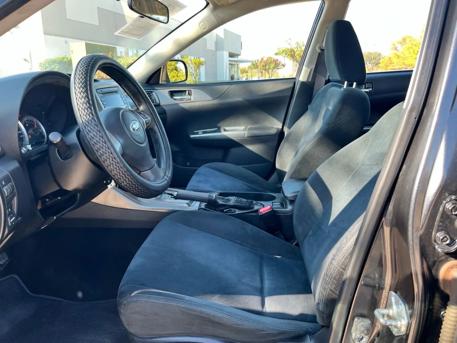 Used 2011 Subaru Impreza 2.5i AWD/4WD image 14
