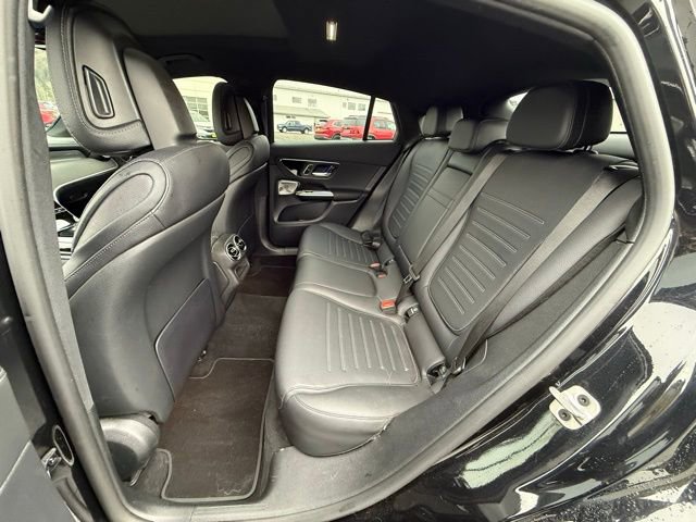 Used 2024 Mercedes-Benz GLC 300 4MATIC image 36