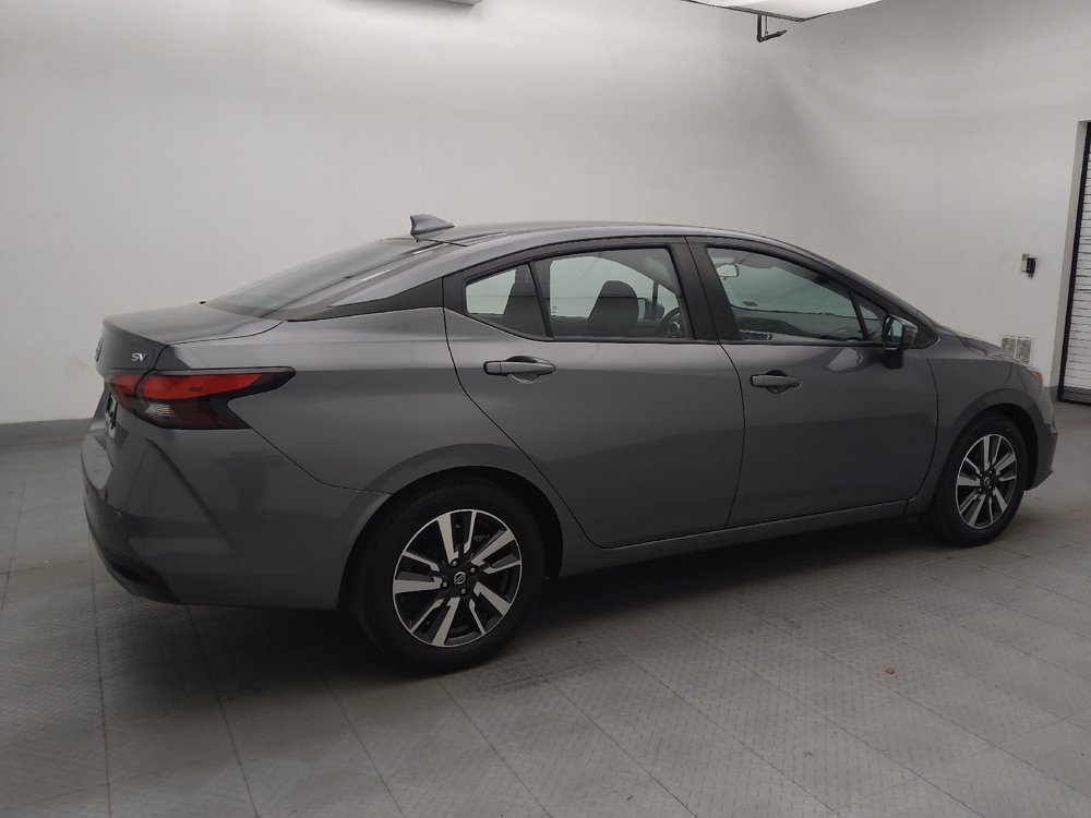 Used 2021 Nissan Versa SV FWD image 10