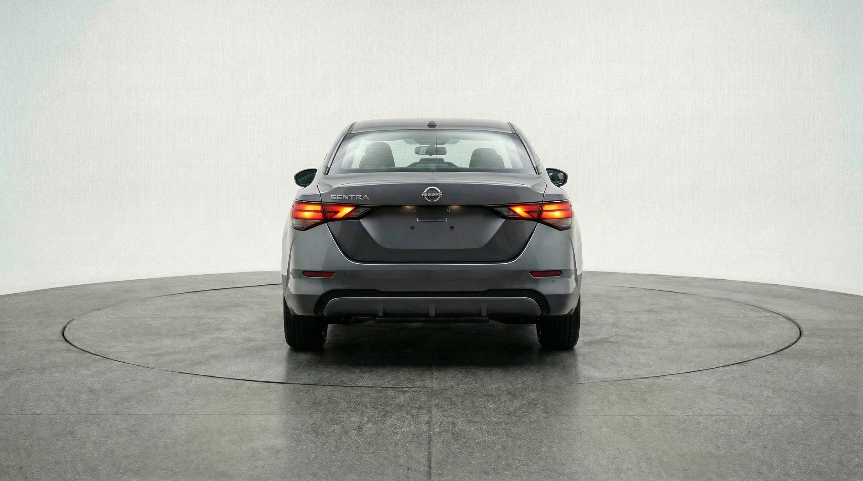 Used 2025 Nissan Sentra SV image 7