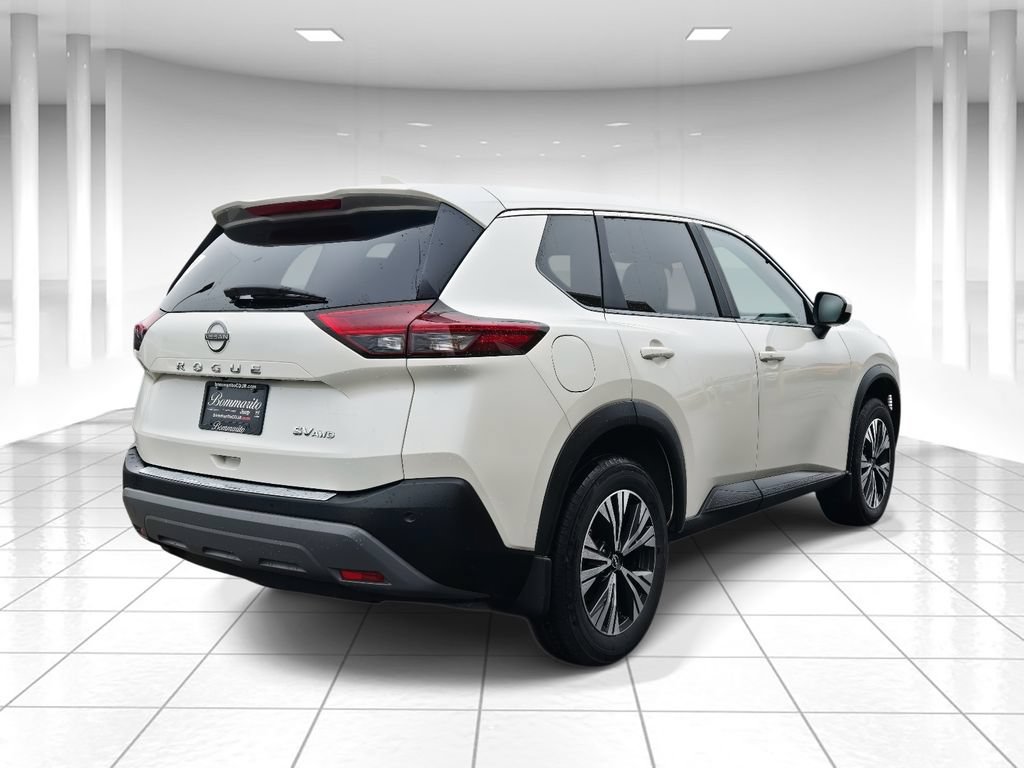 Used 2023 Nissan Rogue SV AWD/4WD image 3