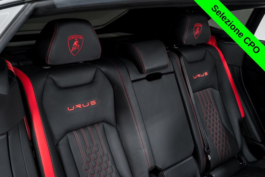 Used 2023 Lamborghini Urus Performante AWD/4WD image 35
