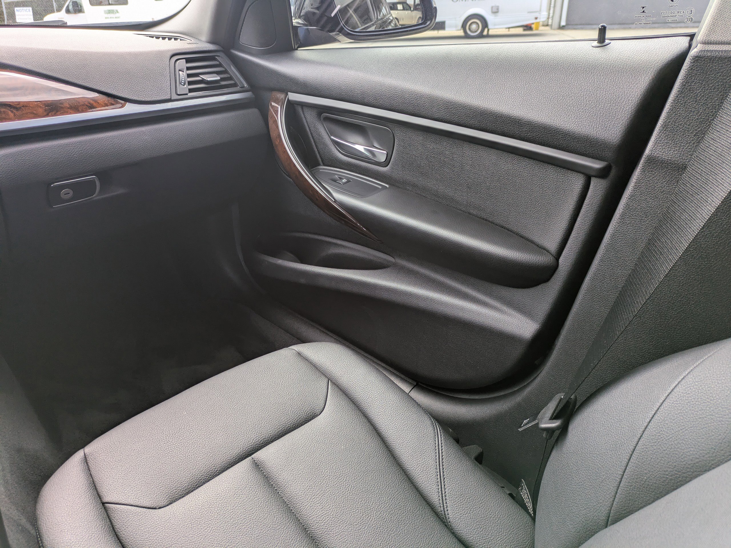 Used 2015 BMW 320i xDrive Sedan image 17