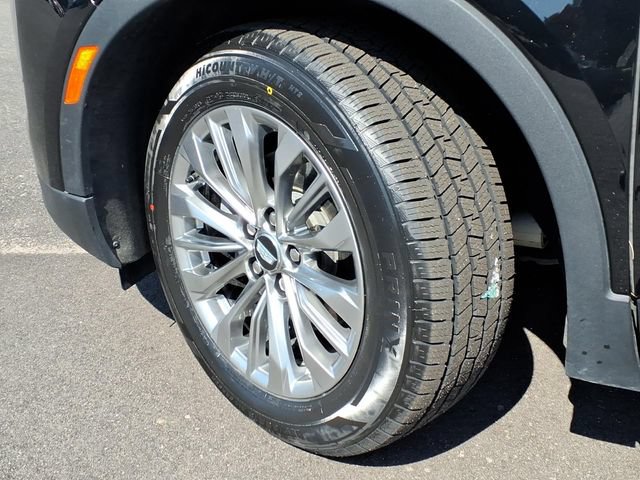 Used 2024 Cadillac XT4 Premium Luxury AWD/4WD image 8