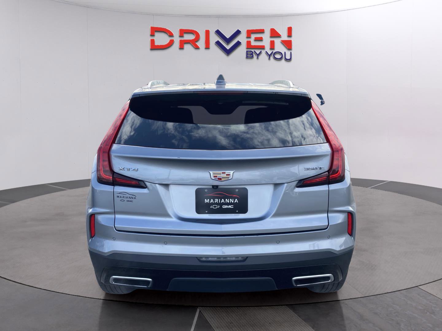 Used 2024 Cadillac XT4 Premium Luxury image 5