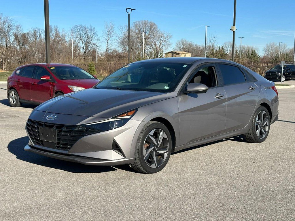 Used 2023 Hyundai Elantra SEL w/ Convenience Package video 1