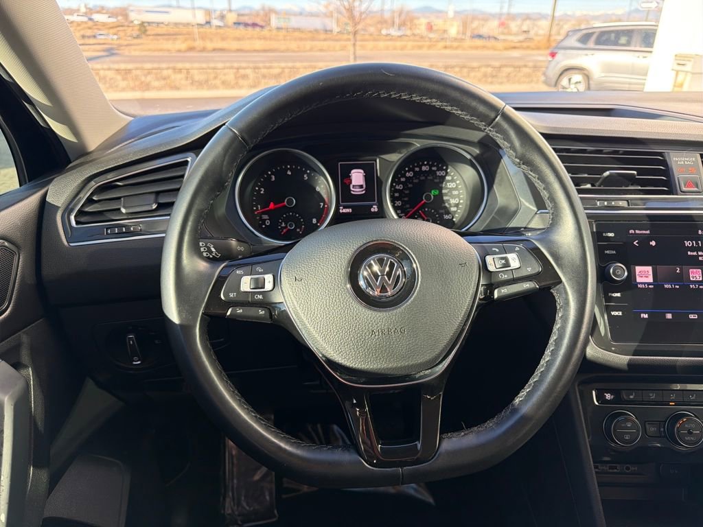 Used 2018 Volkswagen Tiguan SE image 15