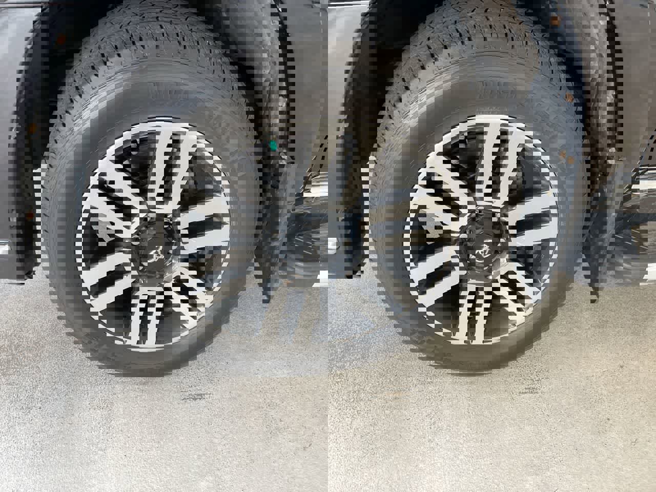 Used 2017 Toyota 4Runner Limited image 10