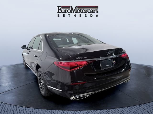 New 2026 Mercedes-Benz S 580e 4MATIC Sedan image 2