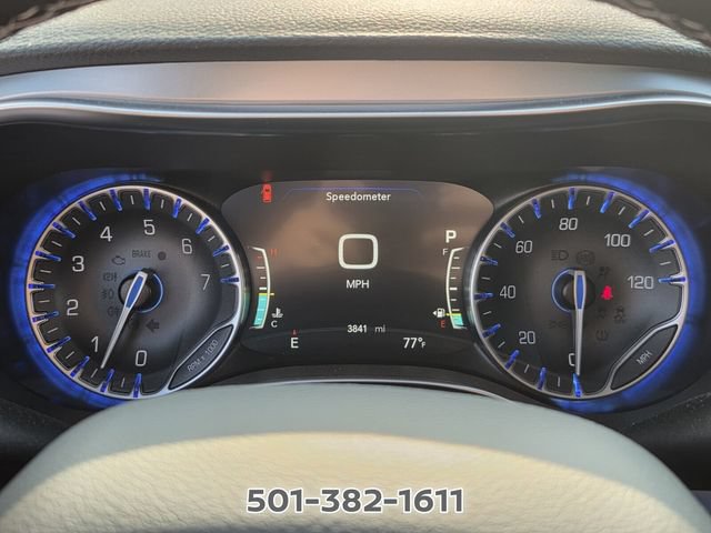 Used 2026 Chrysler Pacifica Limited w/ Uconnect Theater Family Group FWD image 33