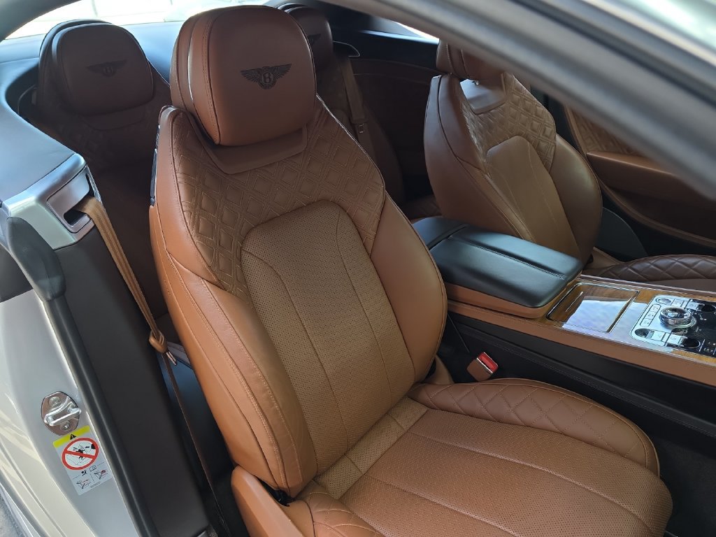 Used 2020 Bentley Continental GT AWD/4WD image 36