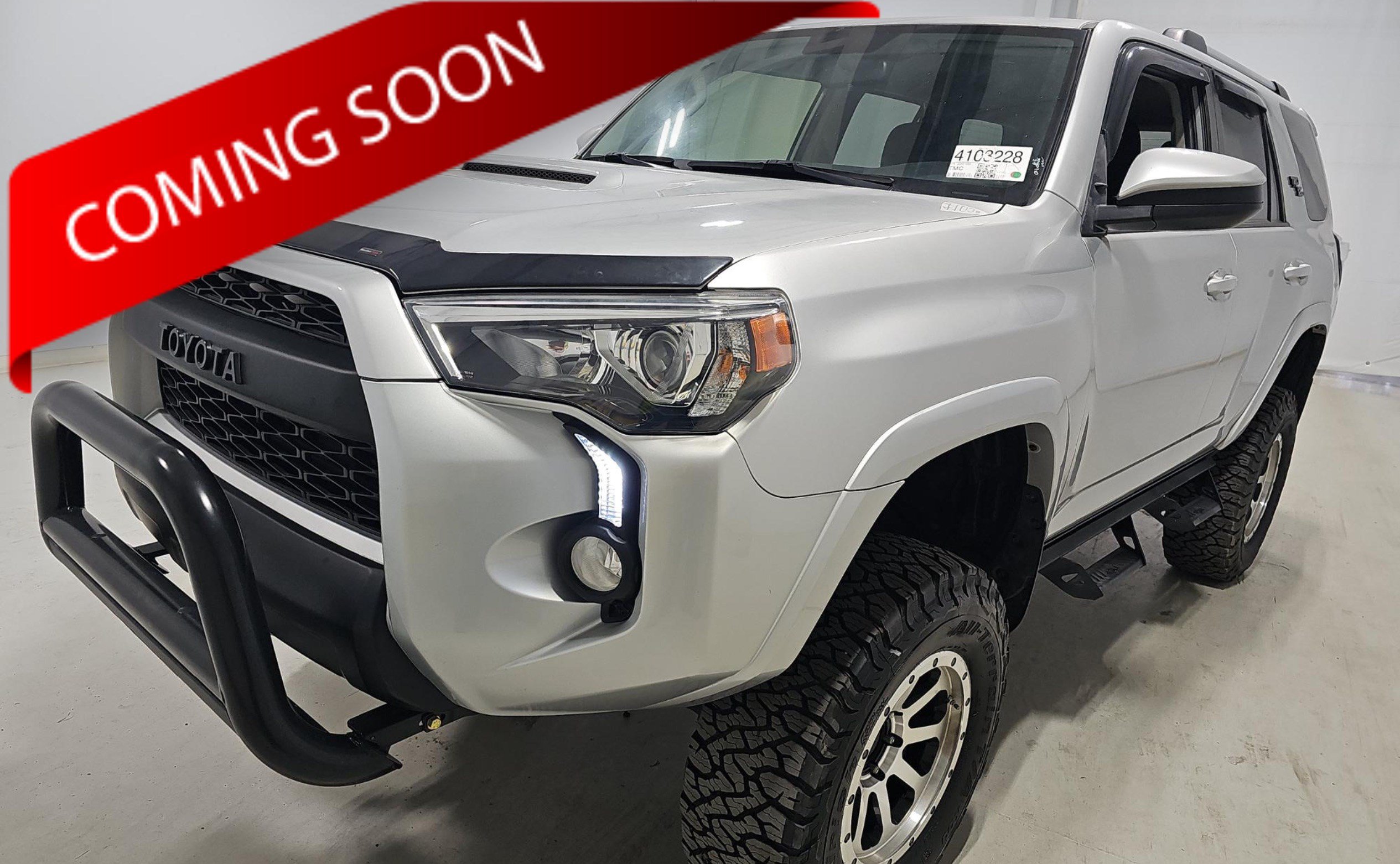 Used 2018 Toyota 4Runner TRD Off-Road AWD/4WD image 1