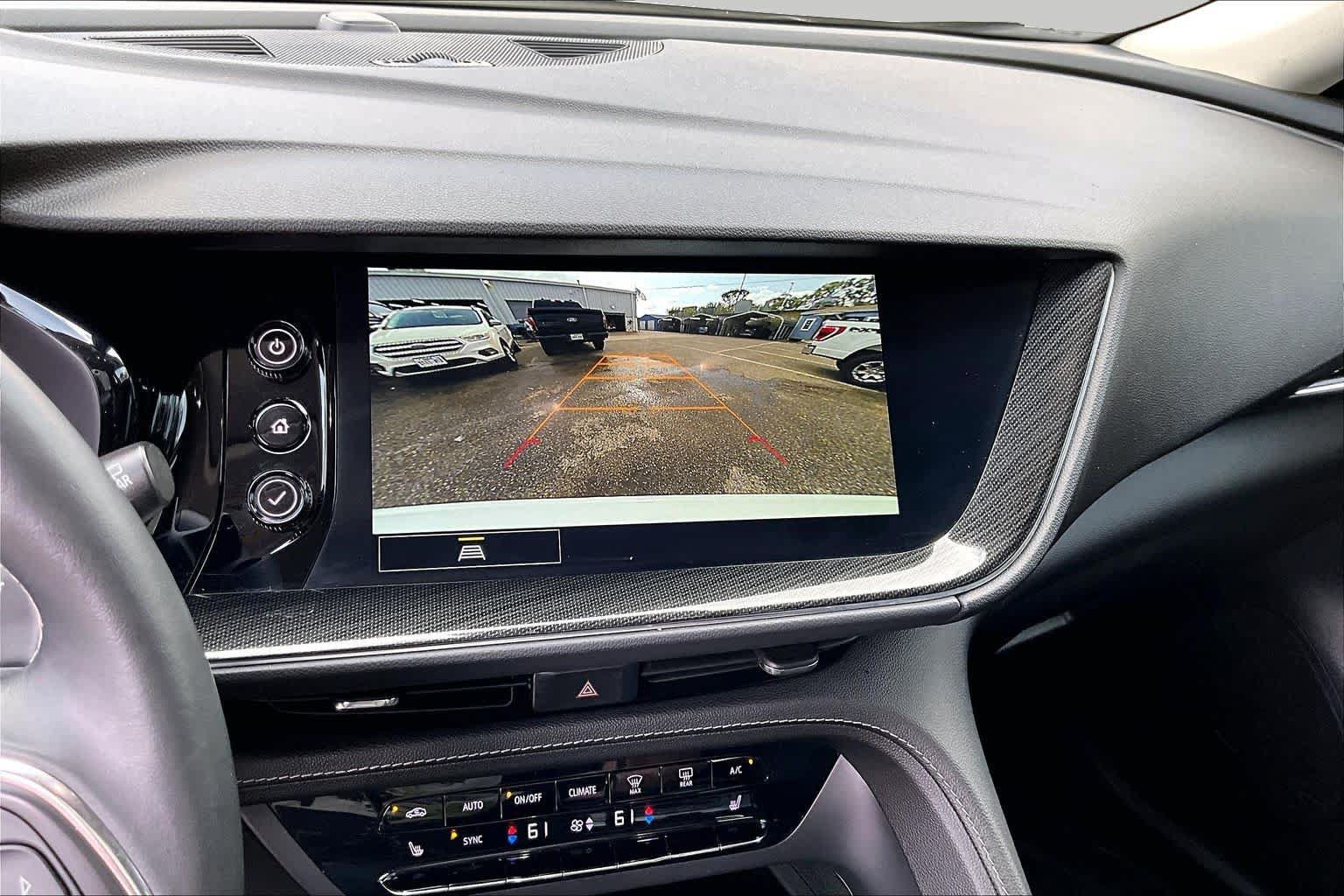 Used 2022 Buick Envision Essence w/ Sport Touring Package FWD image 29