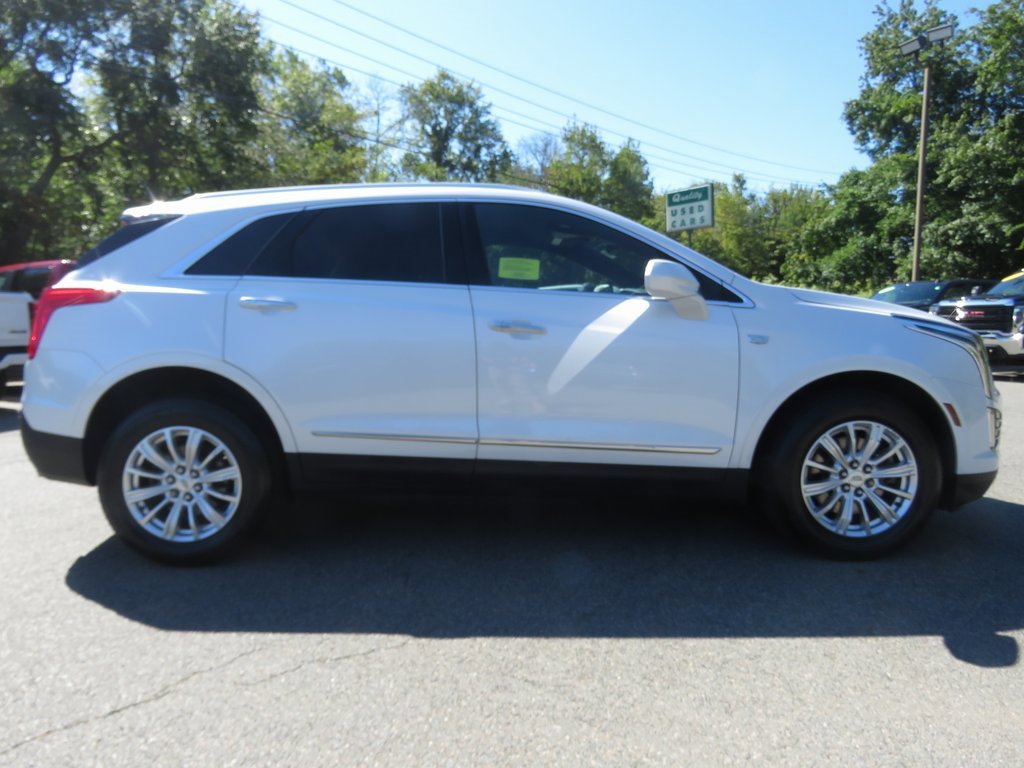 Used 2018 Cadillac XT5 AWD image 5