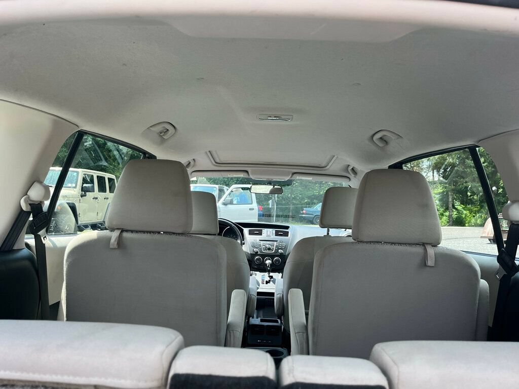 Used 2012 MAZDA MAZDA5 Touring w/ Moonroof & Audio Pkg FWD image 23