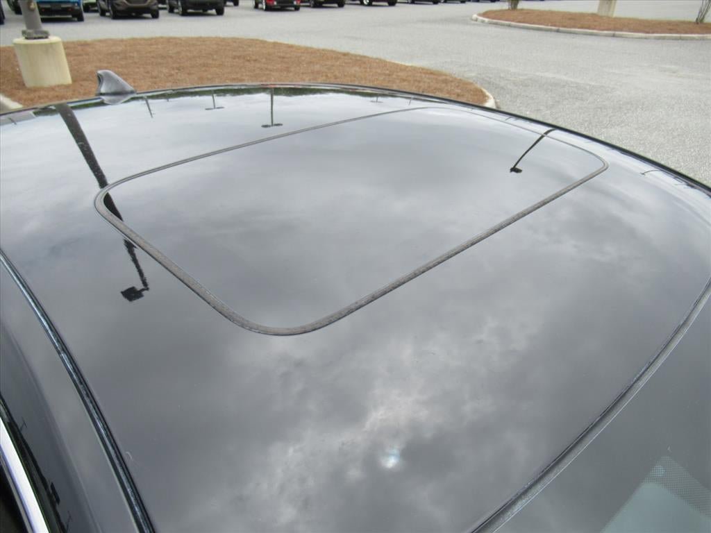 Used 2019 Honda Accord EX image 9