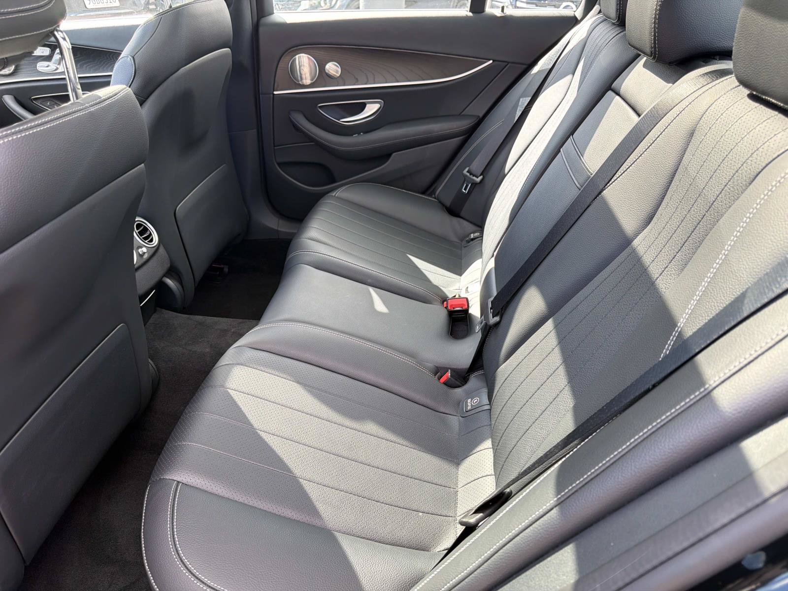 Used 2023 Mercedes-Benz E 350 Sedan image 11