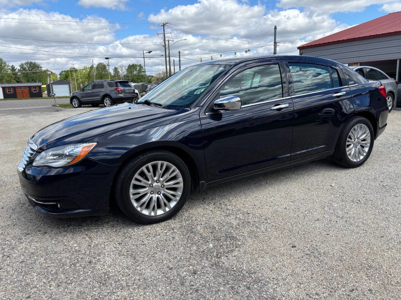 Used 2012 Chrysler 200 Limited FWD image 1