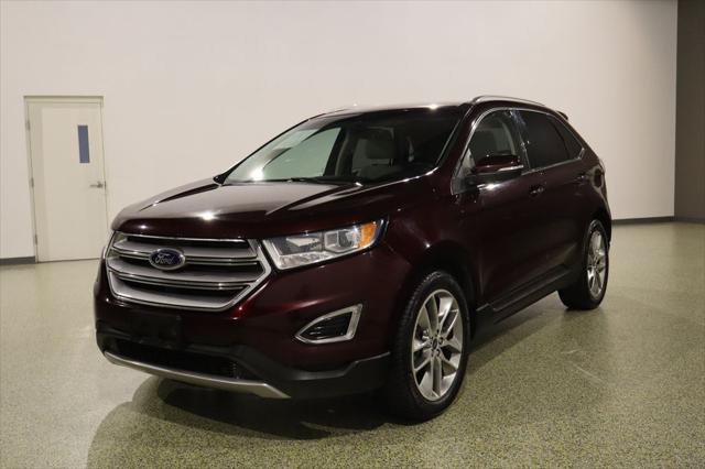 Used 2017 Ford Edge Titanium w/ Technology Package FWD image 4