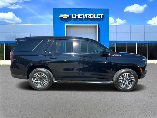 Used 2025 Chevrolet Tahoe Z71 AWD/4WD image 2