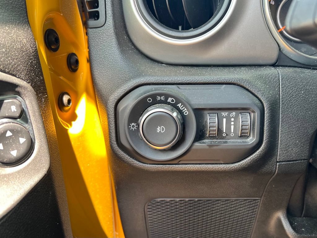 Used 2021 Jeep Wrangler Unlimited Sport AWD/4WD image 19