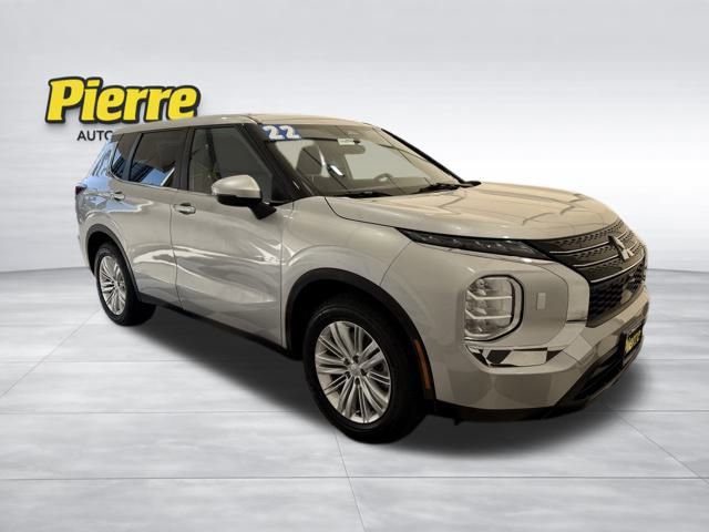 Used 2022 Mitsubishi Outlander ES image 7