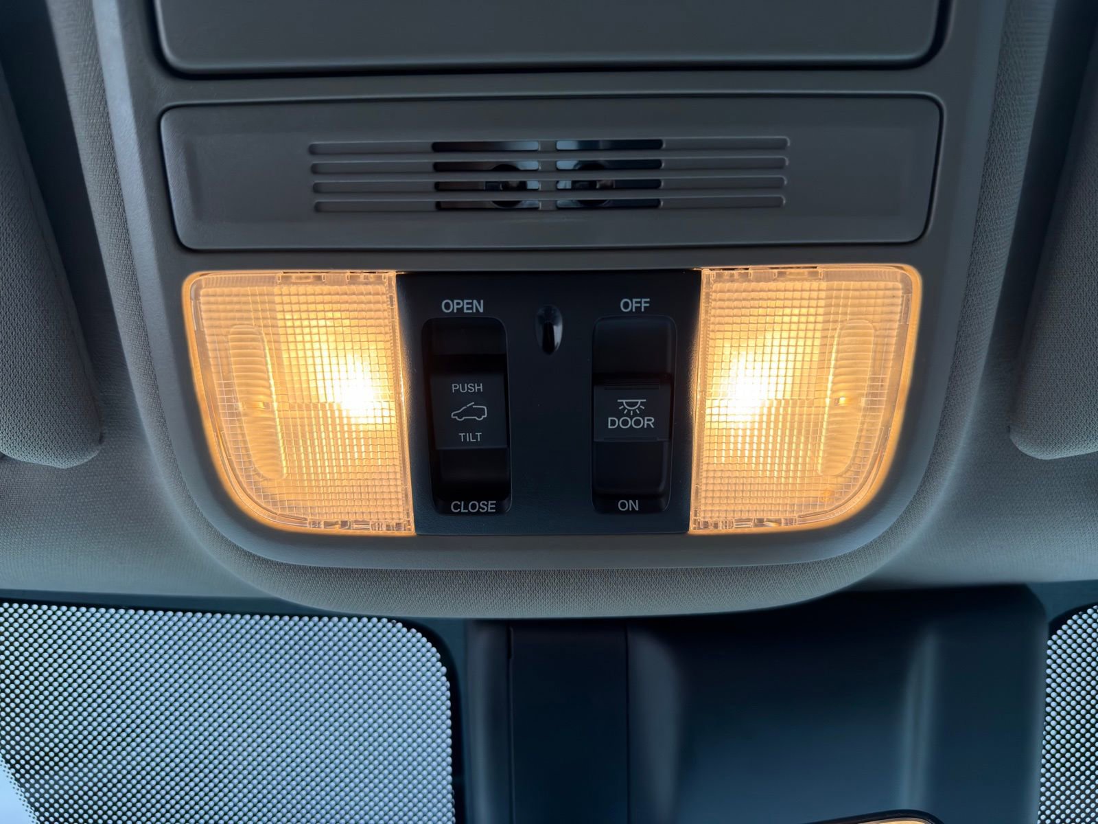 Used 2018 Honda Odyssey EX-L image 29