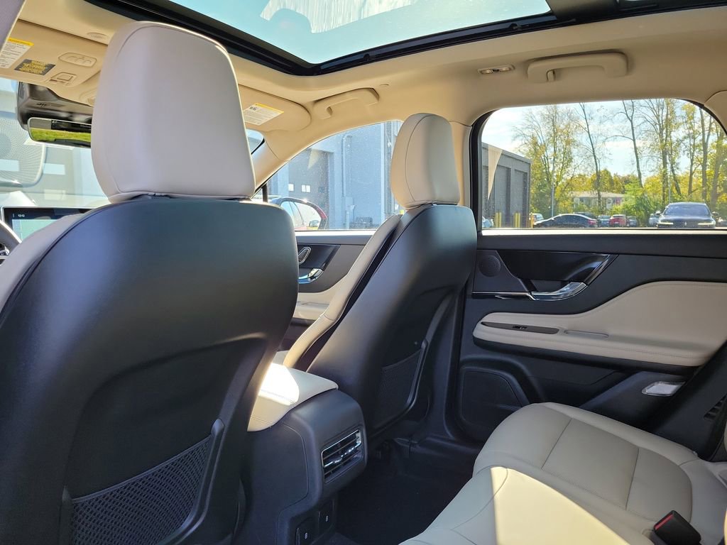 New 2026 Lincoln Corsair Premiere image 15