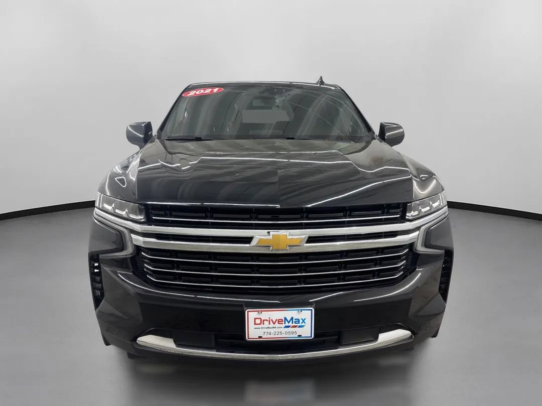 Used 2021 Chevrolet Suburban LT AWD/4WD image 2