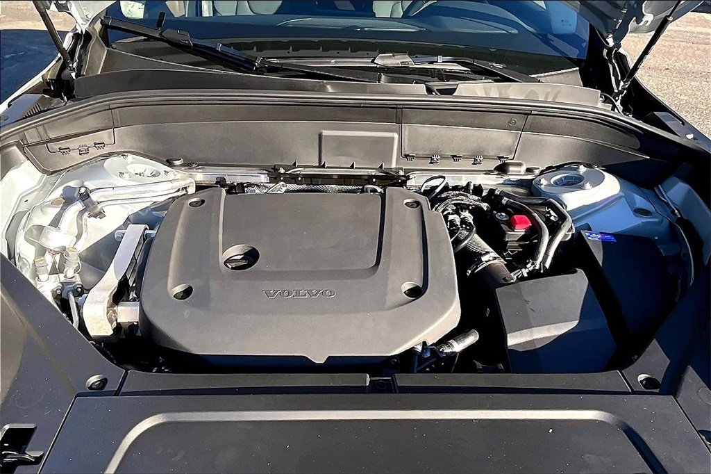 New 2026 Volvo XC90 B6 Plus w/ Protection Package Premier image 11