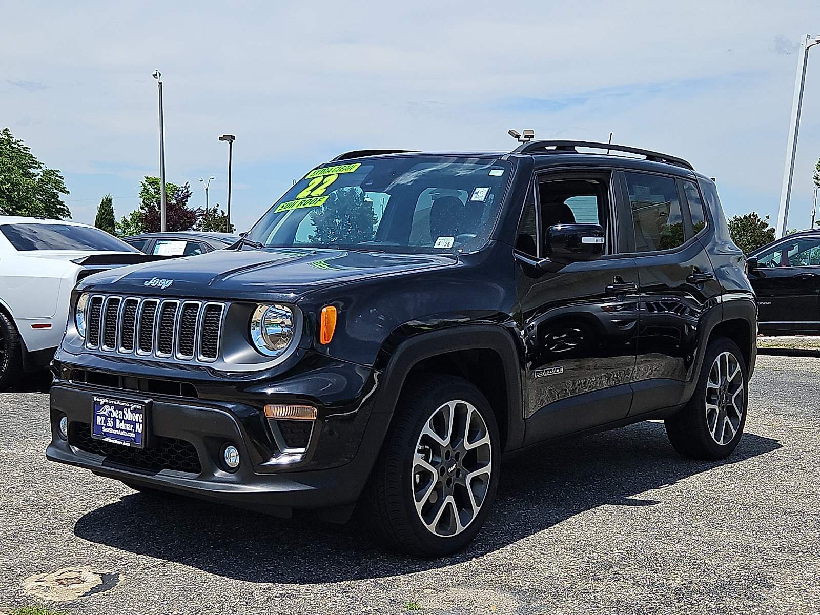 Used 2022 Jeep Renegade Limited w/ Sun, Sound & Wheels Group AWD/4WD image 3
