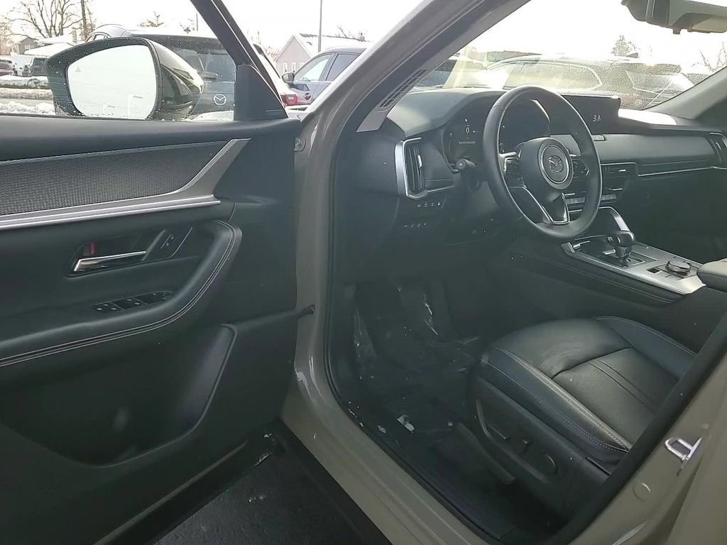 Certified 2023 MAZDA CX-5 Carbon Edition image 12