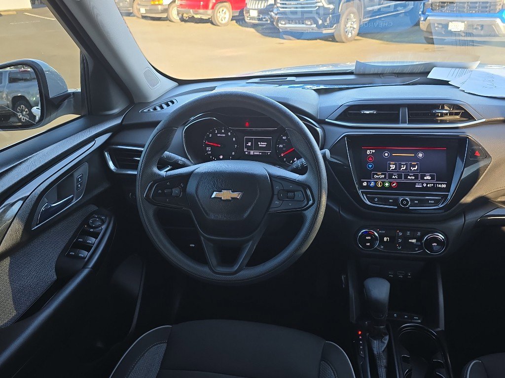 Certified 2022 Chevrolet TrailBlazer LT w/ Convenience Package image 21