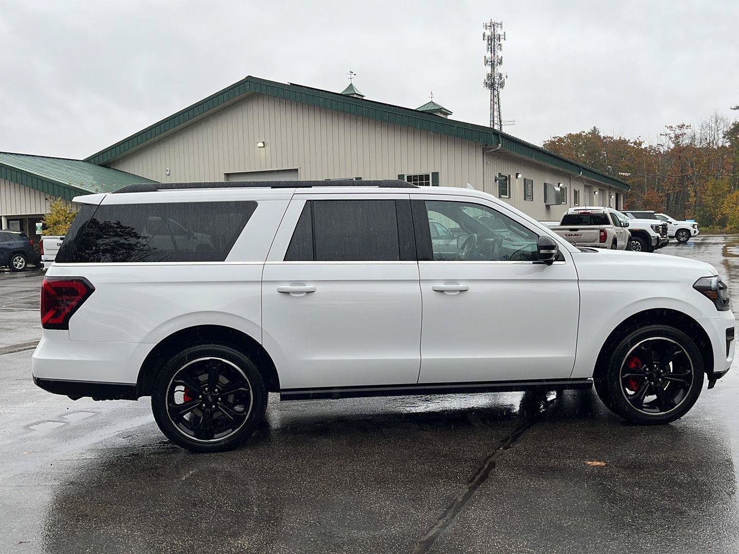 Used 2023 Ford Expedition Max Limited AWD/4WD image 36