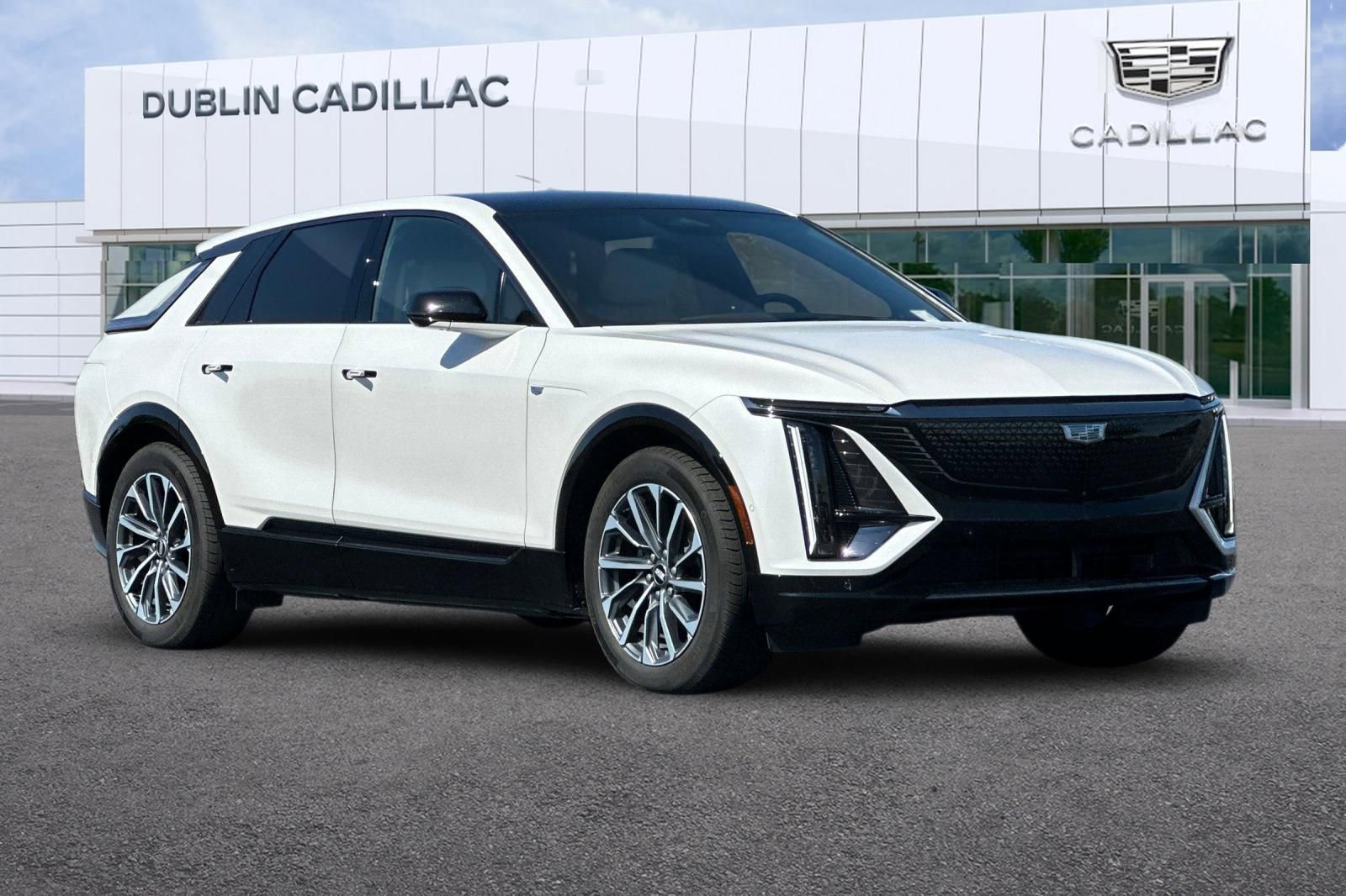 Certified 2024 Cadillac Lyriq Sport w/ LPO, Floor Liner Package AWD/4WD image 1