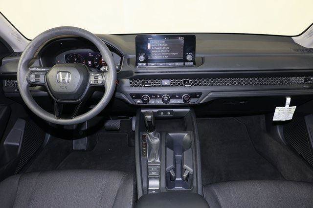 Used 2023 Honda Accord EX image 10