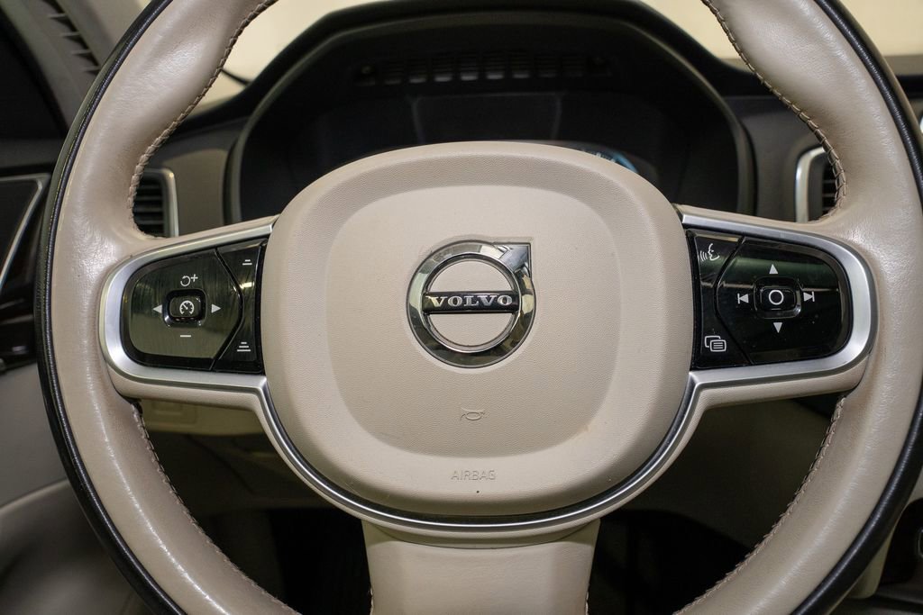 Used 2019 Volvo XC90 T6 Momentum w/ Protection Package Premier image 19