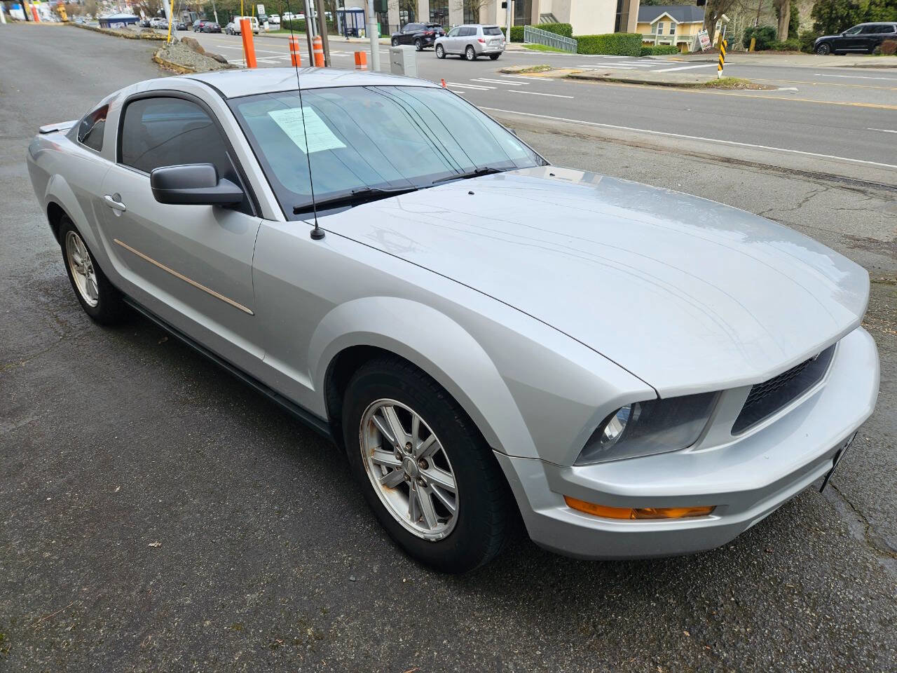 Used 2008 Ford Mustang Premium image 6