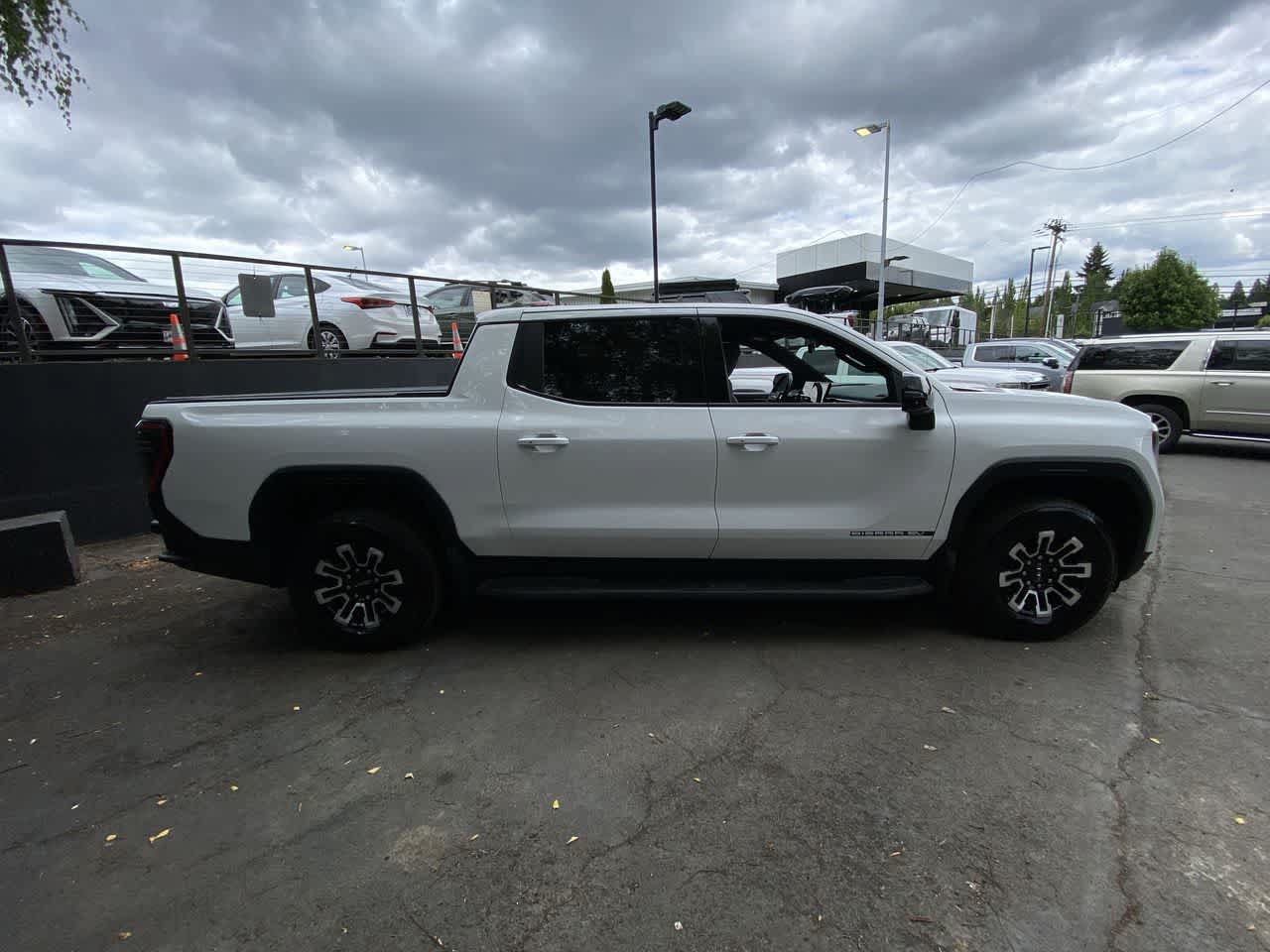 Used 2026 GMC Sierra EV Elevation w/ Premium Package AWD/4WD image 7