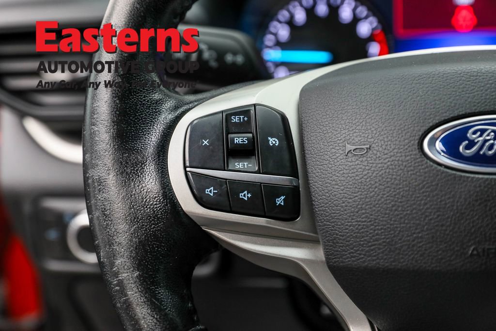 Used 2021 Ford Explorer XLT image 15