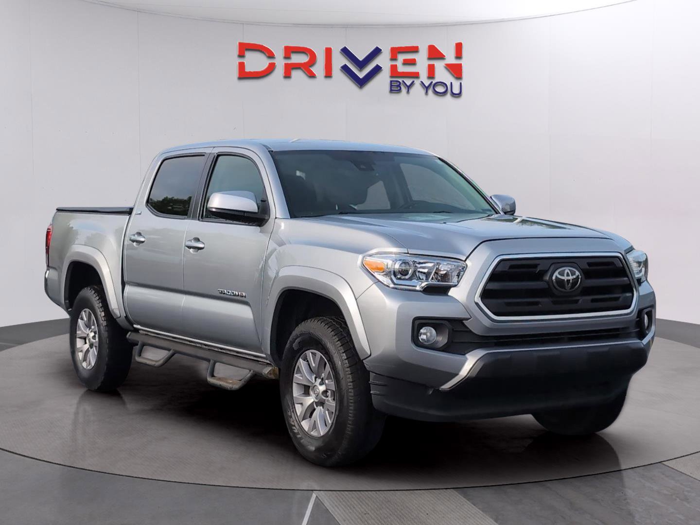 Used 2019 Toyota Tacoma SR5 RWD image 8