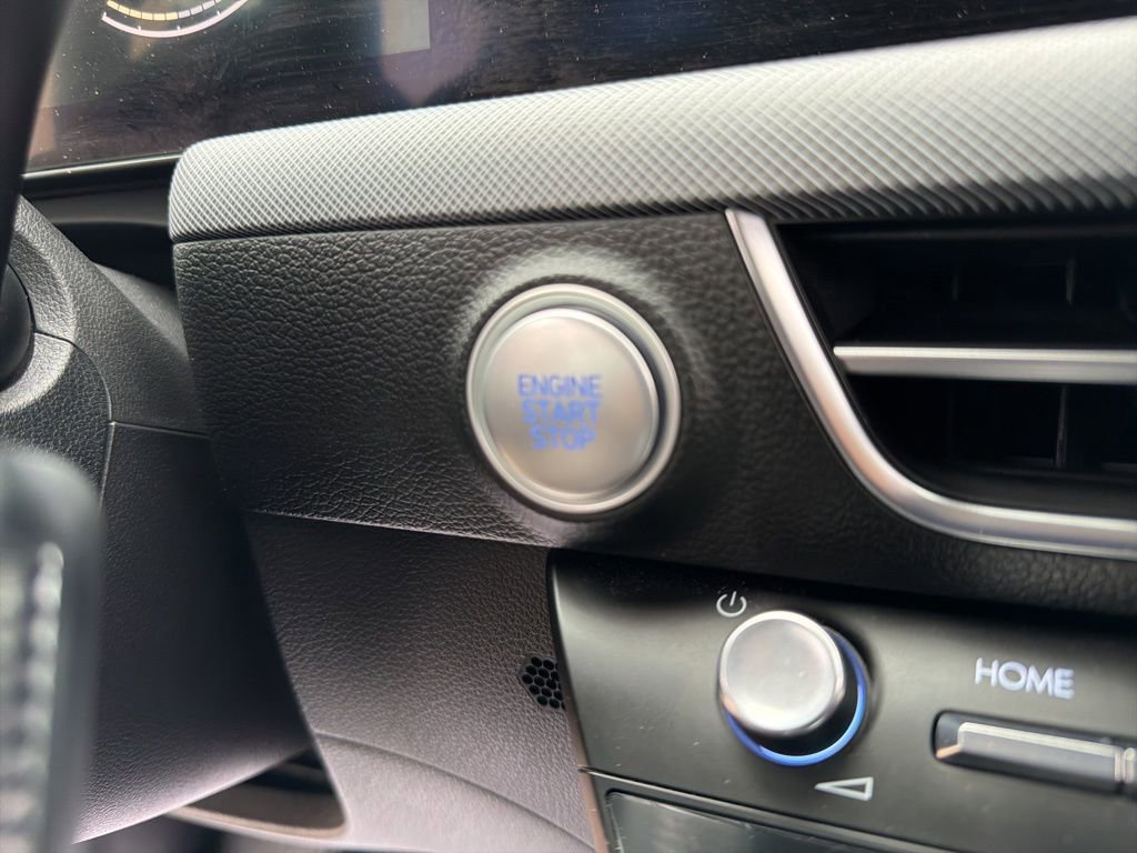 Used 2026 Hyundai Sonata Blue FWD image 29