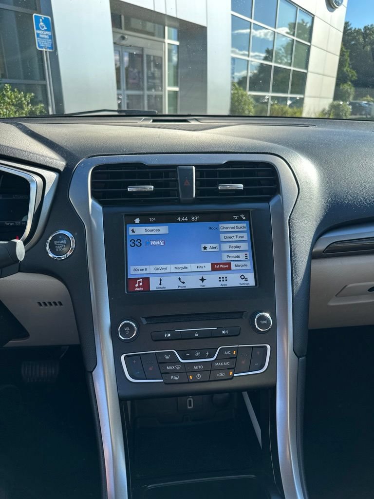 Used 2017 Ford Fusion Energi SE FWD image 10