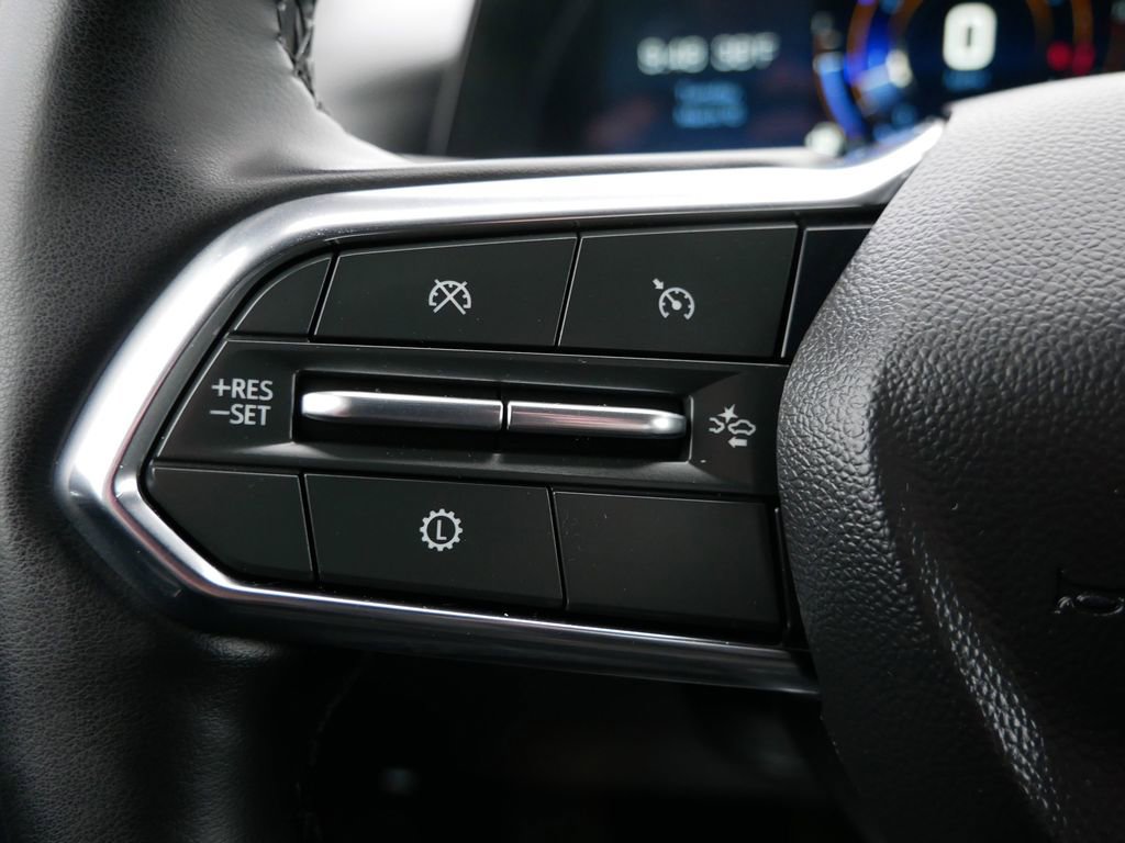 Used 2025 Chevrolet Equinox LT AWD/4WD image 28